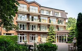 Waldhotel Tannenhaeuschen